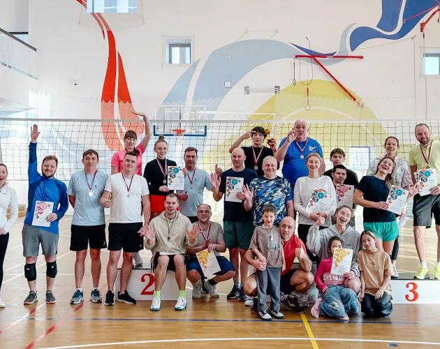 В Образовательном комплексе «Точка будущего» состоялся VI Открытый турнир по волейболу среди взрослых команд